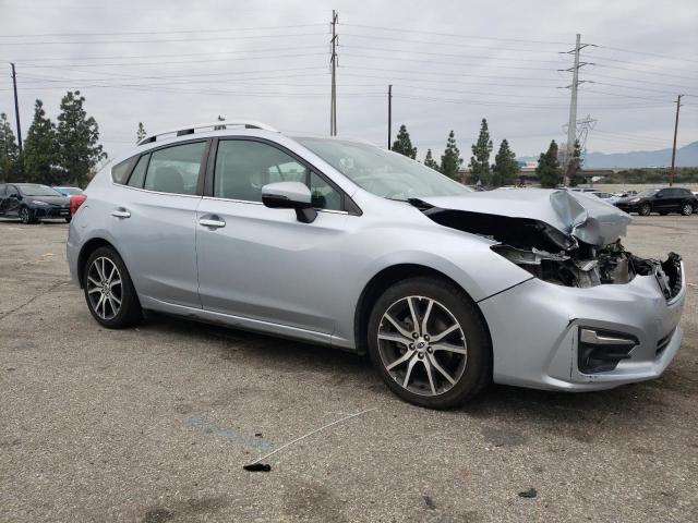 4S3GTAU62J3722841 - 2018 SUBARU IMPREZA LIMITED SILVER photo 4