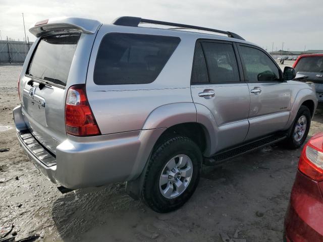 JTEBU14RX78093466 - 2007 TOYOTA 4RUNNER SR5 SILVER photo 3