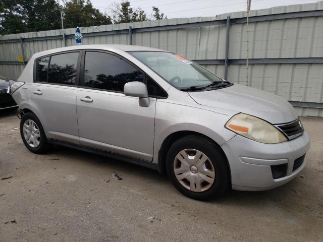 3N1BC1CP8BL369373 - 2011 NISSAN VERSA S SILVER photo 4