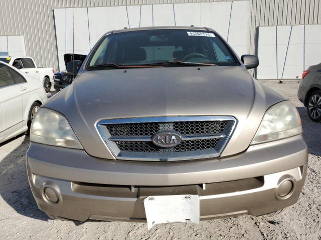 KNDJC733355392508 - 2005 KIA SORENTO EX GOLD photo 5