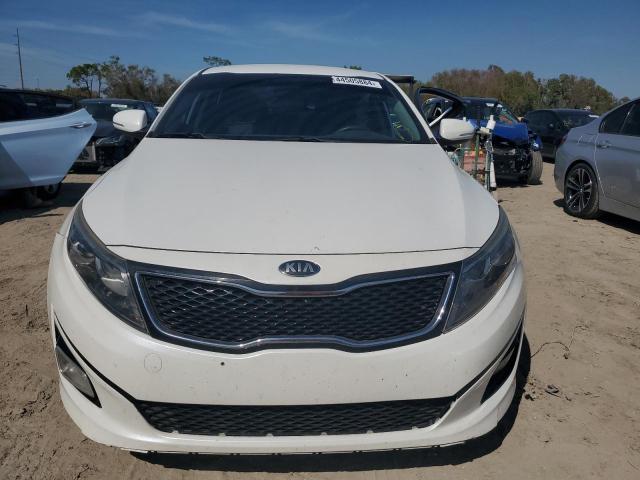 KNAGM4A76F5556165 - 2015 KIA OPTIMA LX WHITE photo 5