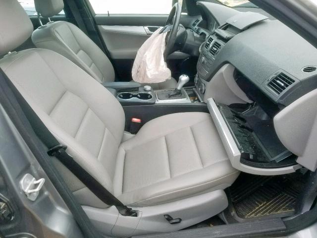 WDDGF81X68F096335 - 2008 MERCEDES-BENZ C 300 4MATIC SILVER photo 5