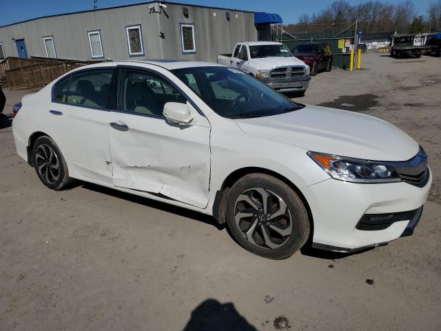 1HGCR2F79HA264313 - 2017 HONDA ACCORD EX WHITE photo 4