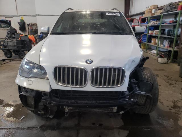 5UXZV8C5XD0C15178 - 2013 BMW X5 XDRIVE50I WHITE photo 5