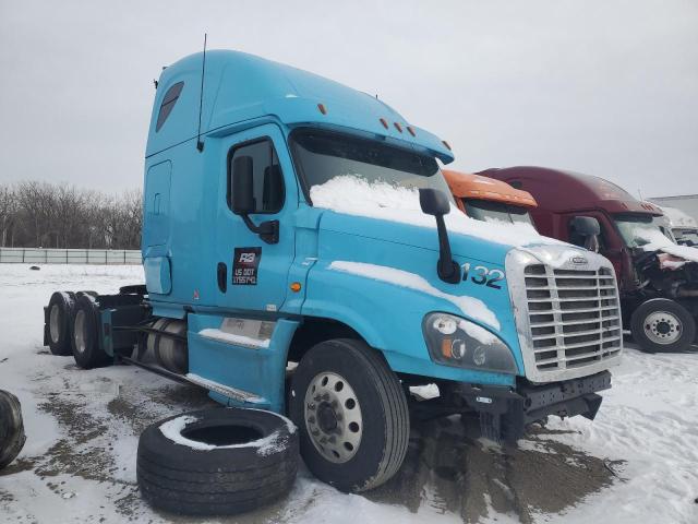 2016 FREIGHTLINER CASCADIA 1, null