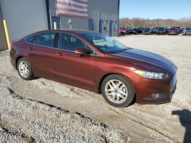 3FA6P0HD8GR339070 - 2016 FORD FUSION SE BURGUNDY photo 4