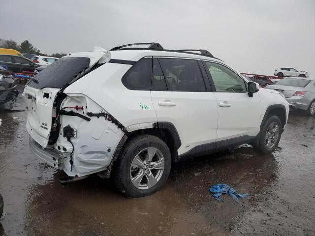 JTMRWRFV1PD189872 - 2023 TOYOTA RAV4 XLE WHITE photo 3