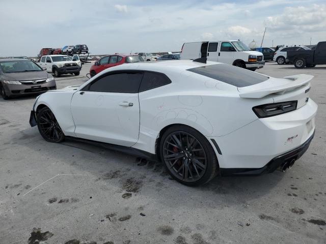 1G1FK1R66J0134622 - 2018 CHEVROLET CAMARO ZL1 白色 照片 2