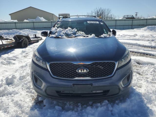 5XYPGDA5XHG224636 - 2017 KIA SORENTO LX BLUE photo 5