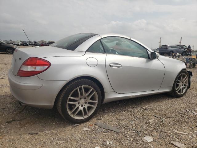 WDBWK54F18F187241 - 2008 MERCEDES-BENZ SLK 280 SILVER photo 3