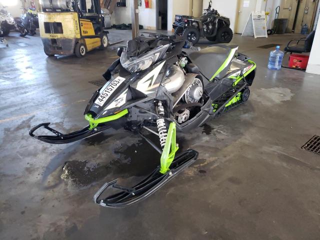 4UF18SNW7JT114916 - 2018 ARCTIC CAT ZR8000 GREEN photo 2