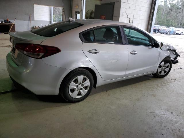 3KPFK4A75JE217799 - 2018 KIA FORTE LX SILVER photo 3