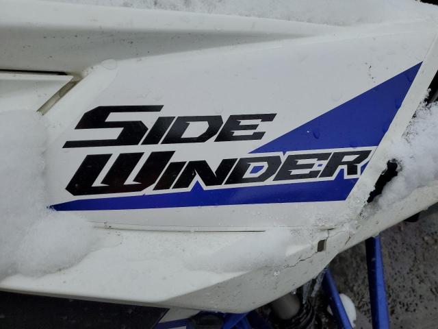 4UF8LX200JT000119 - 2018 YAMAHA SIDEWINDER WHITE photo 9