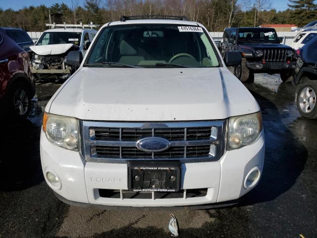 1FMCU93G99KA48964 - 2009 FORD ESCAPE XLT WHITE photo 5