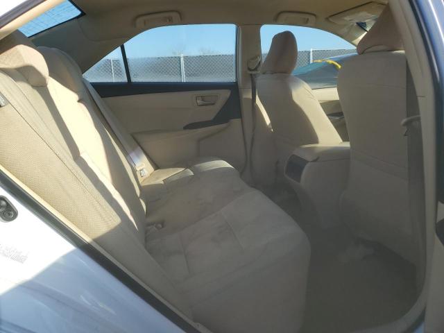 4T4BF1FK7FR476688 - 2015 TOYOTA CAMRY LE WHITE photo 10
