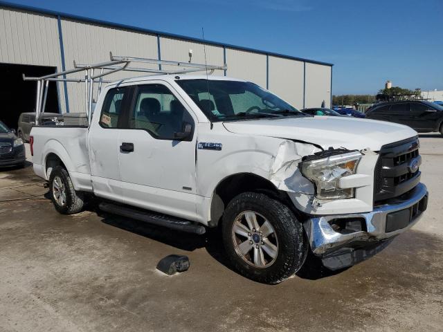 1FTEX1CG6GFA68827 - 2016 FORD F150 SUPER CAB WHITE photo 4