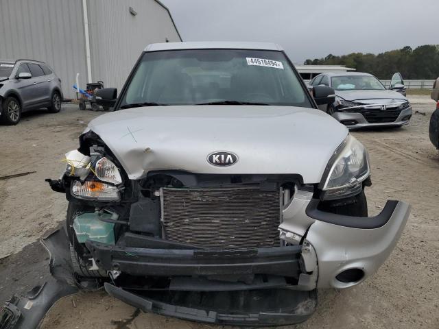 KNDJT2A68D7763441 - 2013 KIA SOUL + GRAY photo 5