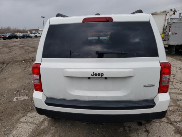 1C4NJPFB4GD754364 - 2016 JEEP PATRIOT LATITUDE WHITE photo 6