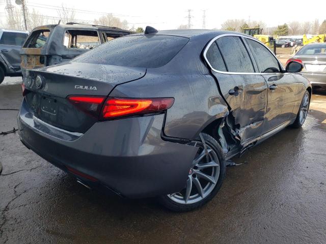 ZARFAEDN5J7567958 - 2018 ALFA ROMEO GIULIA Q4 ნაცრისფერი ფოტო 3