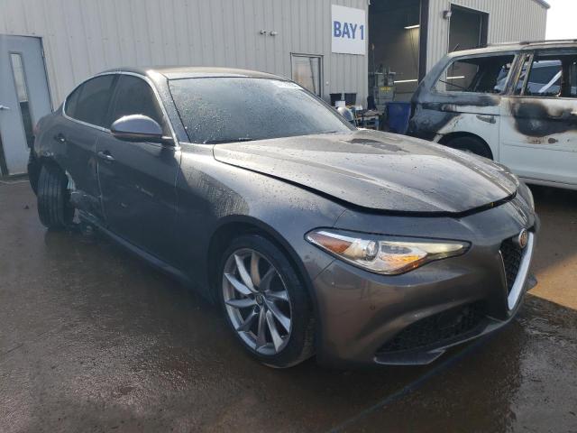 ZARFAEDN5J7567958 - 2018 ALFA ROMEO GIULIA Q4 ნაცრისფერი ფოტო 4