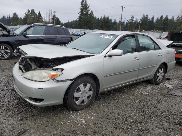 JTDBE32K420126956 - 2002 TOYOTA CAMRY LE SILVER photo 1