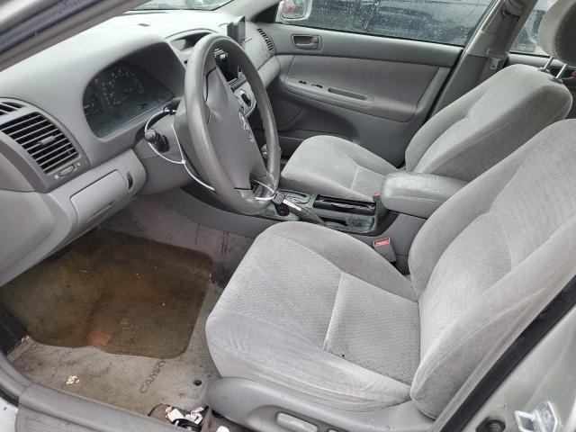 JTDBE32K420126956 - 2002 TOYOTA CAMRY LE SILVER photo 7