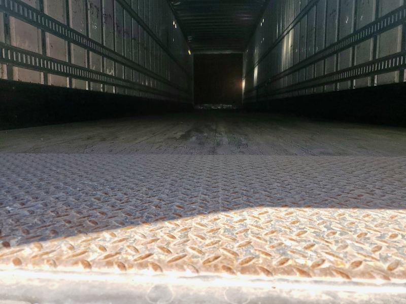 1UYVS253XDG689719 - 2013 UTILITY TRAILER WHITE photo 6