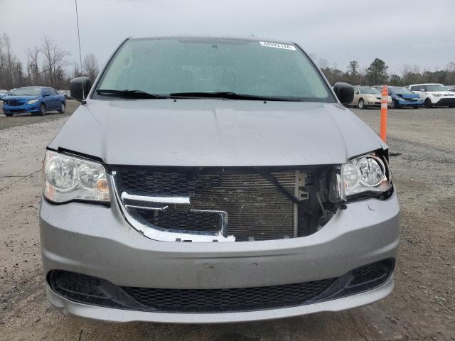 2C4RDGBG9GR389137 - 2016 DODGE GRAND CARA SE SILVER photo 5