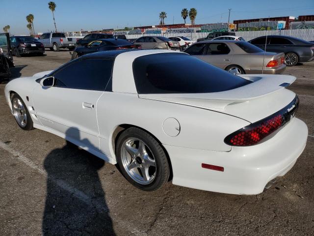 2G2FV22G4W2226068 - 1998 PONTIAC FIREBIRD FORMULA WHITE photo 2