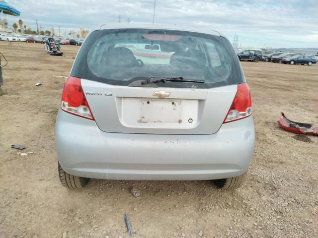 KL1TD66636B547994 - 2006 CHEVROLET AVEO BASE WHITE photo 6