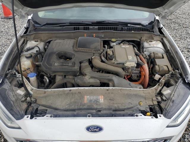 3FA6P0RU7JR181598 - 2018 FORD FUSION TITANIUM/PLATINUM HEV WHITE photo 11