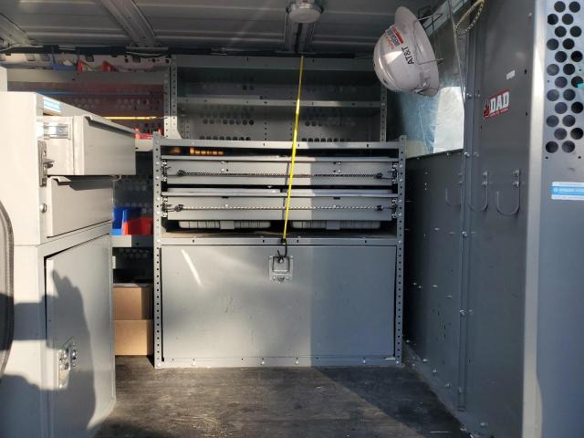 1GCWGFCA1D1902945 - 2013 CHEVROLET EXPRESS G2 WHITE photo 11