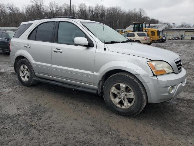 KNDJD736085824239 - 2008 KIA SORENTO EX SILVER photo 4