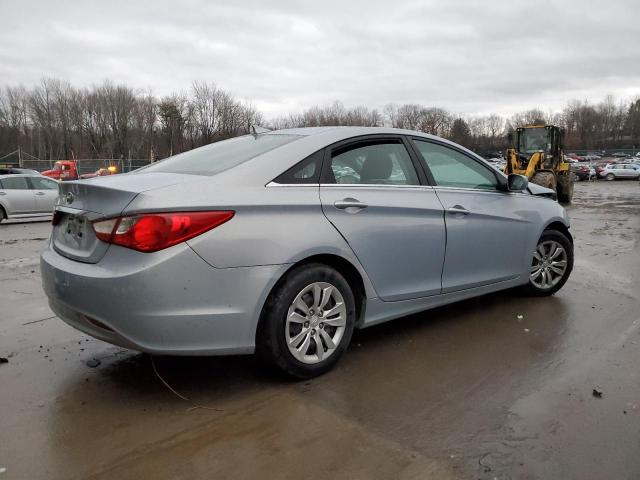 5NPEB4AC3CH325331 - 2012 HYUNDAI SONATA GLS BLUE photo 3