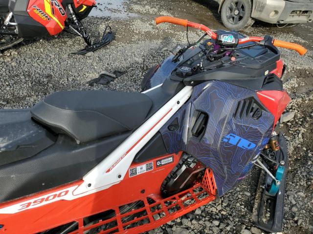 YH2LSYPL1PR000325 - 2023 LYNX SNOWMOBILE RED photo 5