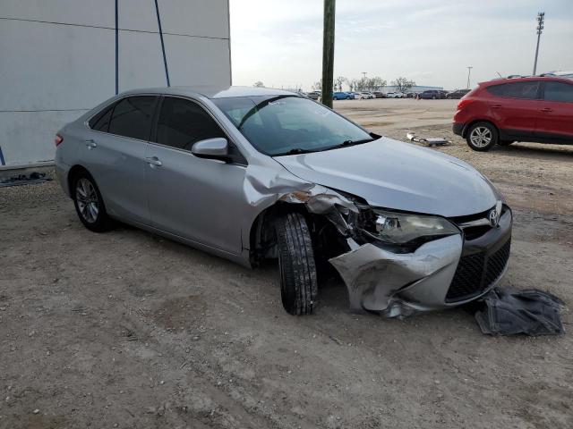 4T1BF1FK8GU504283 - 2016 TOYOTA CAMRY LE SILVER photo 4