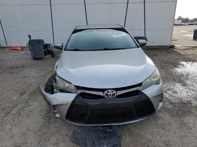 4T1BF1FK8GU504283 - 2016 TOYOTA CAMRY LE SILVER photo 5