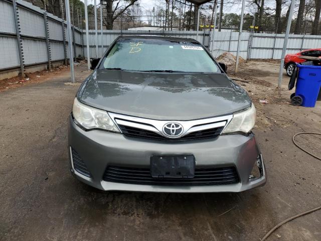 4T1BF1FK8DU724504 - 2013 TOYOTA CAMRY L GRAY photo 5