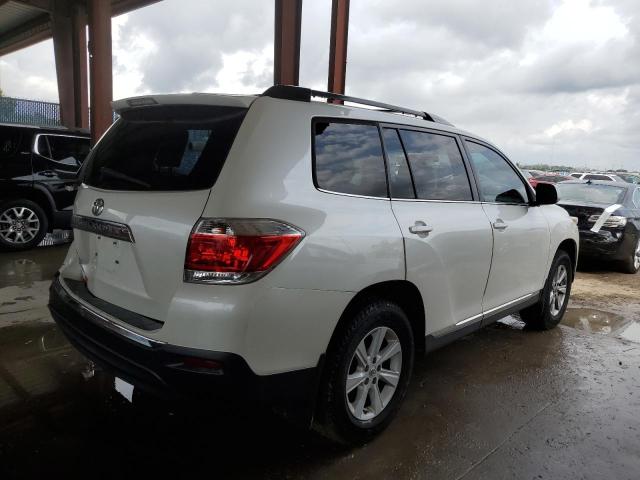 5TDZK3EH4DS136765 - 2013 TOYOTA HIGHLANDER BASE WHITE photo 3