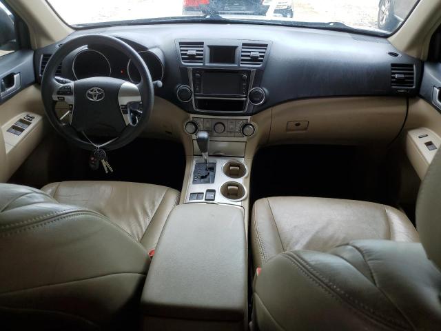 5TDZK3EH4DS136765 - 2013 TOYOTA HIGHLANDER BASE Ақ фото 8