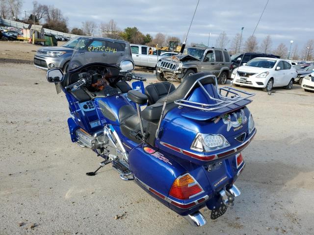 1HFSC47051A004866 - 2001 HONDA GL1800 BLUE photo 3