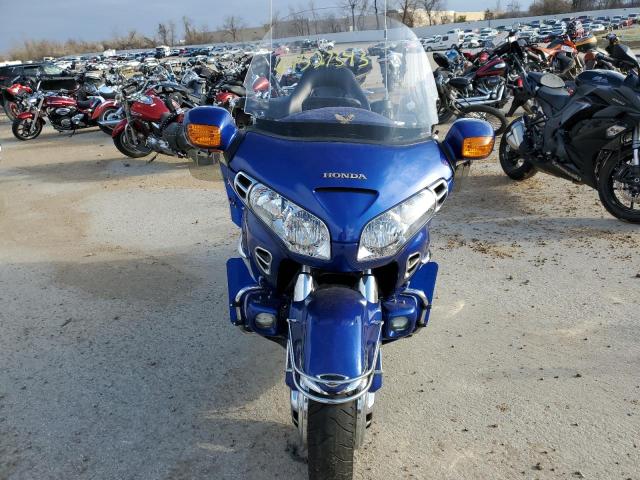 1HFSC47051A004866 - 2001 HONDA GL1800 BLUE photo 9