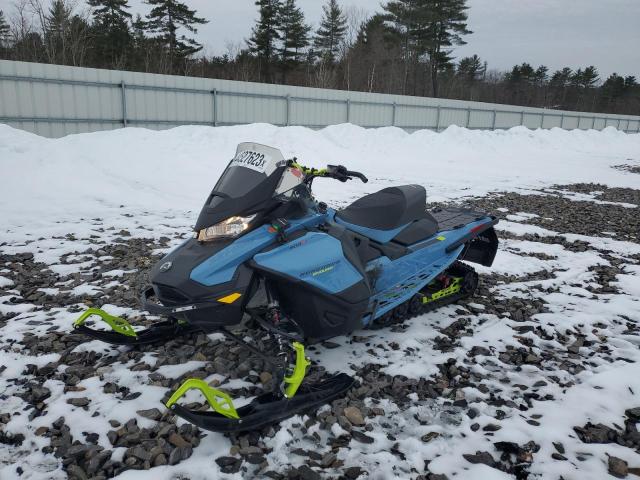 2BPFUFND0NV000198 - 2022 SKI DOO RENEGADE BLUE photo 2