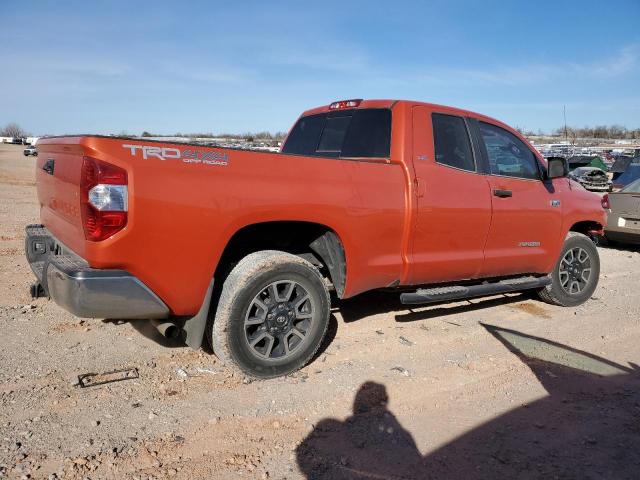 5TFUW5F10GX557375 - 2016 TOYOTA TUNDRA DOUBLE CAB SR/SR5 ORANGE photo 3