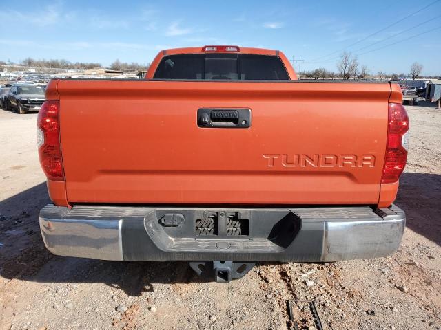 5TFUW5F10GX557375 - 2016 TOYOTA TUNDRA DOUBLE CAB SR/SR5 ORANGE photo 6