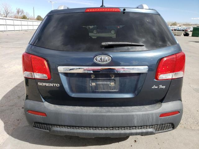 5XYKT4A2XBG086194 - 2011 KIA SORENTO BASE BLUE photo 6