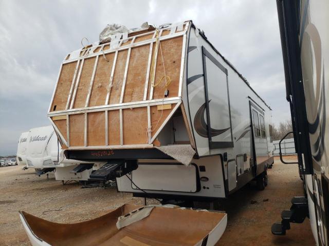 4YDFSTT28N1532517 - 2022 KEYSTONE SPRINTER WHITE photo 2