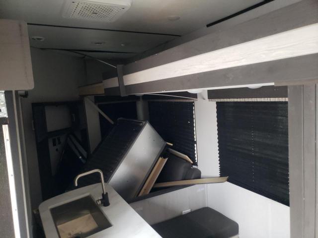 4YDFSTT28N1532517 - 2022 KEYSTONE SPRINTER WHITE photo 6