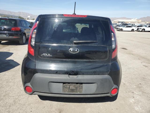 KNDJN2A29G7356109 - 2016 KIA SOUL BLACK photo 6