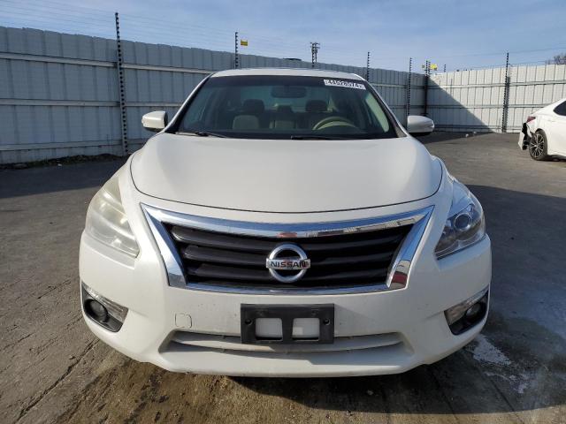 1N4AL3AP7FN890295 - 2015 NISSAN ALTIMA 2.5 WHITE photo 5